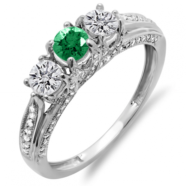 1.00 Carat (ctw) 14k White Gold Round White Diamond And Green Emerald Ladies Vintage Bridal 3 Stone Engagement Ring