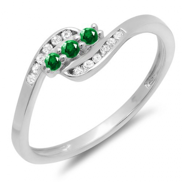 0.25 Carat (ctw) 10K White Gold Round Green Emerald And White Diamond Ladies Anniversary Promise Wedding Ring 1/4 CT