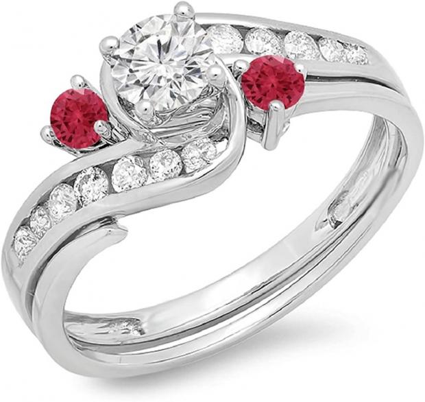0.90 Carat (ctw) 18k Rose Gold Round Garnet And White Diamond Ladies Swirl Bridal Engagement Ring Matching Band Set