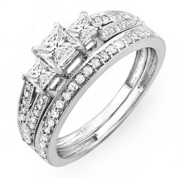 1.00 Carat (ctw) 10k White Gold Princess Cut 3 Stone Diamond Ladies Engagement Bridal Ring Set Matching Band 1 CT