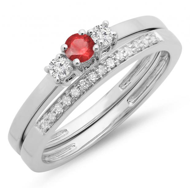 0.33 Carat (ctw) 14K White Gold Round Cut Red Ruby & White Diamond Ladies Bridal Engagement 3 Stone Ring With Matching Wedding Band Set 1/3 CT
