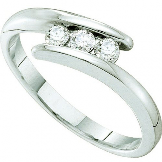 0.25 Carat (ctw) 14k White Gold Brilliant White Diamond Ladies 3 Stone Engagement Bridal Promise Ring