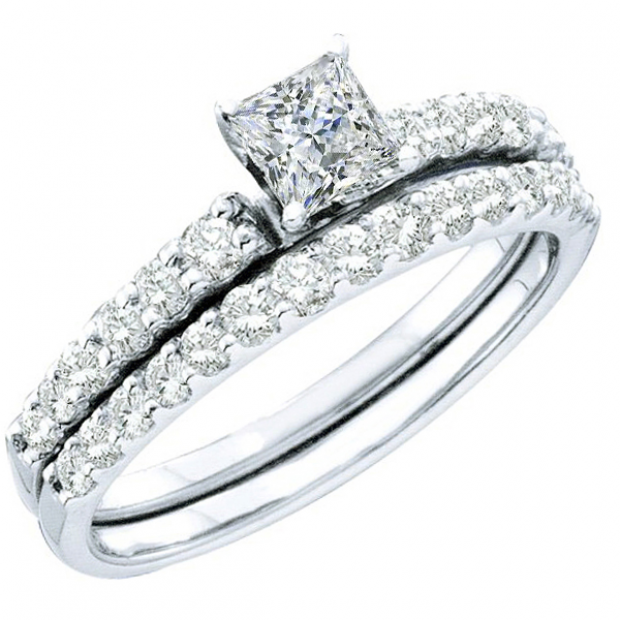1.00 Carat (ctw) 14k White Gold Round & Princess Cut White Diamond Ladies Bridal Solitaire With Accents Engagement Ring Set 1 CT