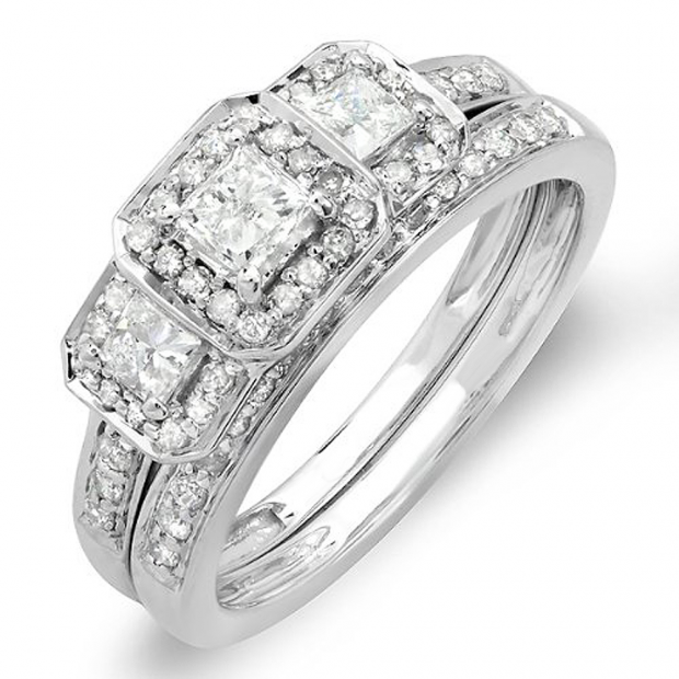 1.00 Carat (ctw) 14k White Gold Round & Princess Cut 3 Stone Diamond Ladies Engagement Ring Matching Band Set