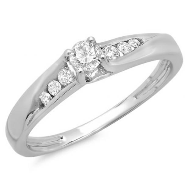 0.25 Carat (ctw) 10k White Gold Round Diamond Ladies Solitaire With Accents Bridal Engagement Ring 1/4 CT