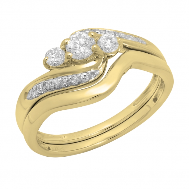 0.50 Carat (ctw) 10K Yellow Gold Round Diamond Ladies Swirl 3 Stone Bridal Engagement Ring With Matching Band Set 1/2 CT