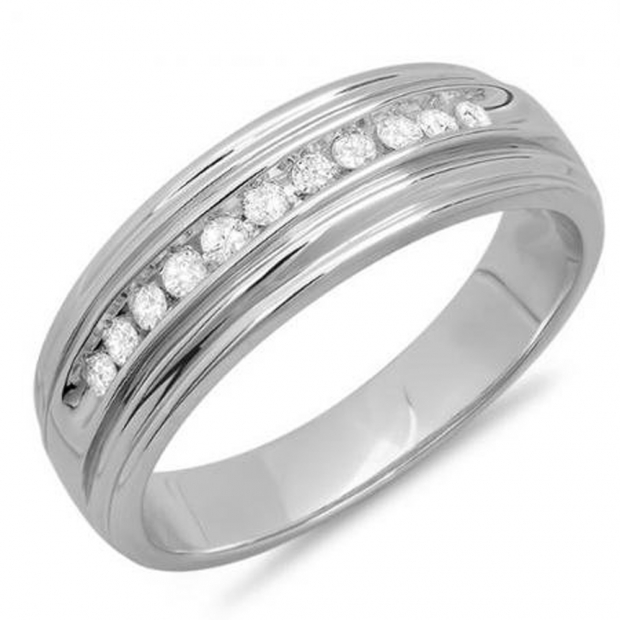 0.28 Carat (Ctw) Sterling Silver Round Diamond Men