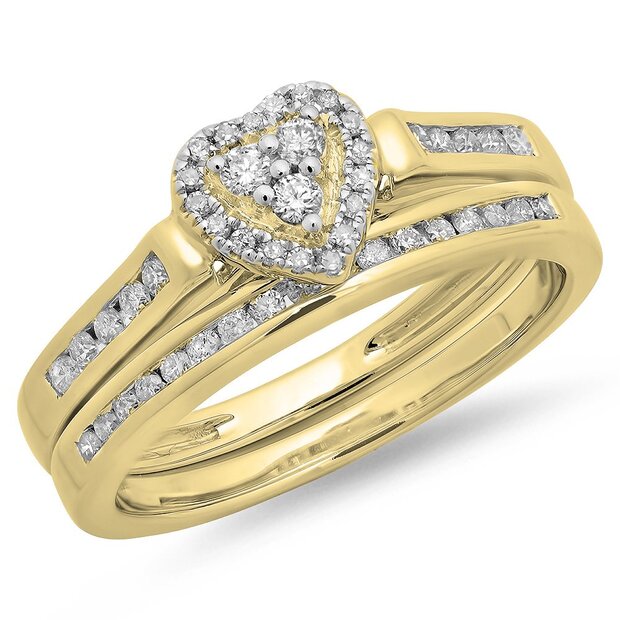 0.50 Carat (ctw) 14K Yellow Gold Round Cut Diamond Ladies Heart Shaped Bridal Engagement Ring