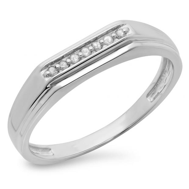 0.10 Carat (ctw) Sterling Silver Round Cut Diamond Men