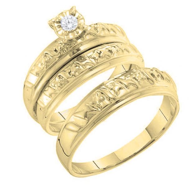 0.05 Carat (ctw) 10K Yellow Gold Round White Diamond Men