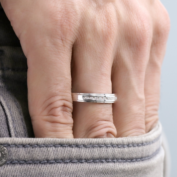 0.12 Carat (ctw) Round White Diamond Mens Comfort Fit Anniversary Wedding Band 14K White Gold