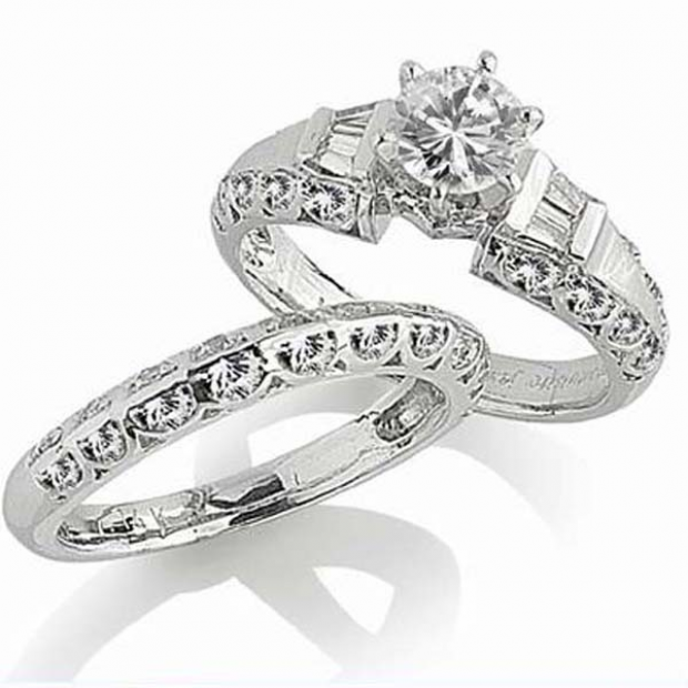 1.00 Carat (ctw) 14k White Gold Brilliant Round & Baguette Cut Diamond Semi Mount Ladies Engagement Ring (No Center Stone)