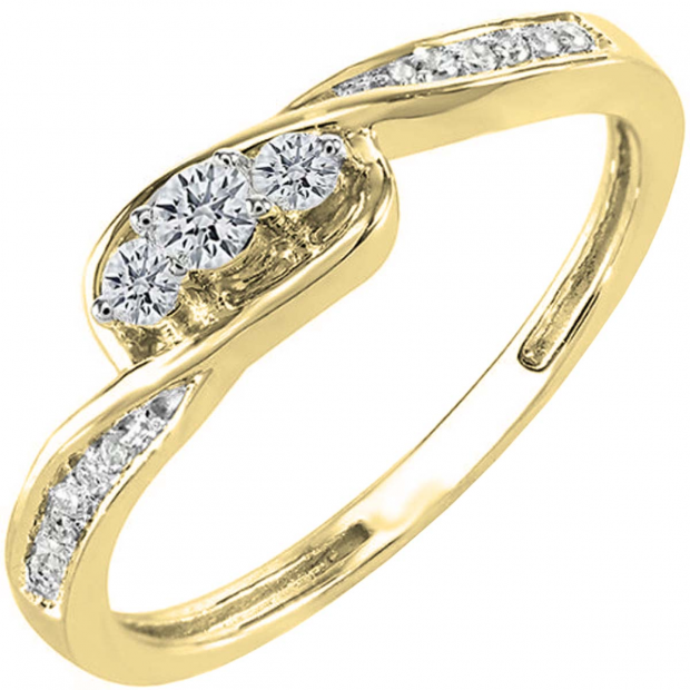 0.25 Carat (ctw) 10k Yellow Gold Round Diamond Ladies 3 stone Engagement Promise Ring 1/4 CT