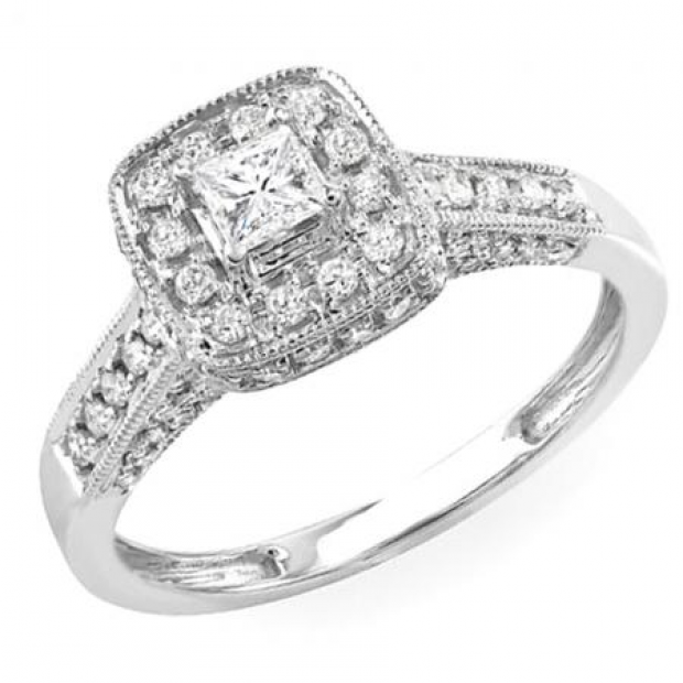 1.02 Carat (ctw) 14k White Gold Princess & Round Diamond Ladies Halo Style Engagement Bridal Ring