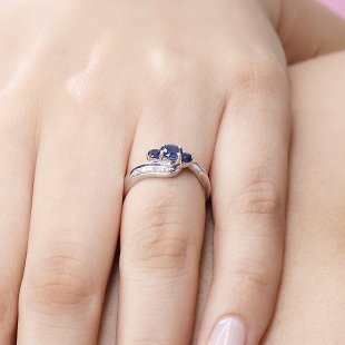 0.50 Carat (ctw) 14k White Gold Round Blue Sapphire And White Diamond Ladies Swirl Engagement 3 Stone Bridal Ring