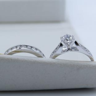1.87 Carat (ctw) 14k White Gold Round Diamond Ladies Bridal Engagement Ring Set