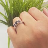1.00 Carat (ctw) 18k White Gold Round White Diamond And Blue Sapphire Ladies Vintage Bridal 3 Stone Engagement Ring