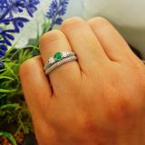0.85 Carat (ctw) 10k White Gold Round Green Emerald And White Diamond 3 Stone Ladies Bridal Engagement Ring Wedding Band Set