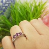 1.00 Carat (ctw) 18k White Gold Round White Diamond And Ruby Ladies Vintage Bridal 3 Stone Engagement Ring
