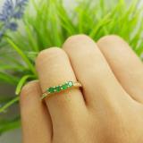 0.40 Carat (ctw) 14K Yellow Gold Round Emerald & Diamond Ladies Bridal Anniversary Wedding Band Ring