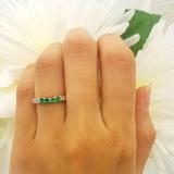 0.40 Carat (ctw) 18K White Gold Round Emerald & Diamond Ladies Bridal Anniversary Wedding Band Ring