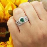 1.25 Carat (ctw) 14k White Gold Round Green Emerald And White Diamond Ladies Split Shank Halo Style Bridal Engagement Ring Set With Matching Band 1 1/4 CT