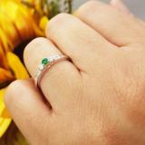 0.35 Carat (ctw) 14k White Gold Round Green Emerald & White Diamond Ladies 3 stone Engagement Bridal Ring 1/3 CT