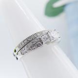 1.00 Carat (ctw) 10k White Gold Princess Cut 3 Stone Diamond Ladies Engagement Bridal Ring Set Matching Band 1 CT