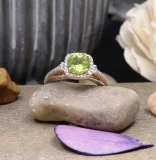 2.10 Carat (ctw) 10k Rose Gold Round Green Peridot & White Diamond Ladies Engagement Halo Bridal Ring