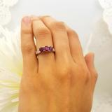 0.90 Carat (ctw) 14K White Gold Round Cut Red Ruby & White Diamond Ladies 3 Stone Engagement Bridal Ring