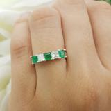 0.75 Carat (ctw) 14K White Gold Princess Cut Green Emerald and White Diamond Ladies 5 Stone Bridal Wedding Band Anniversary Ring 3/4 CT