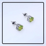 1.00 Carat (ctw) 14K White Gold Heart Shape Natural Peridot Ladies Stud Earrings 1 CT