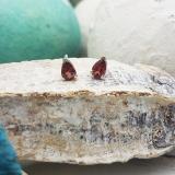 1.00 Carat (ctw) 10K White Gold Pear Cut Garnet Ladies Solitaire Stud Earrings 1 CT