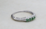 14K White Gold Round Emerald And White Diamond Ladies Anniversary Wedding Band Stackable Ring