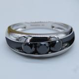 1.00 Carat (ctw) Sterling Silver 3-Stone Black Round Diamonds Men's Anniversary Wedding Band 1 CT