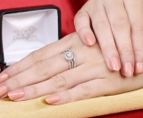 1.00 Carat (ctw) 14k White Gold Round Diamond Ladies Split Shank Halo Style Bridal Engagement Ring Set With Matching Band 1 CT
