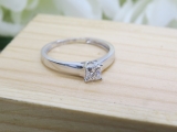 IGI CERTIFIED 0.25 Carat (ctw) 14K White Gold Princess Cut Diamond Ladies Lucida Style Solitaire Bridal Engagement Ring 1/4 CT