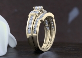 3.60 Carat (ctw) 14K Yellow Gold Round Cubic Zirconia Ladies Bridal Engagement Ring Band Set