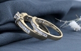 3.60 Carat (ctw) 14K Yellow Gold Round Cubic Zirconia Ladies Bridal Engagement Ring Band Set