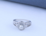 0.98 Carat (ctw) 14K White Gold Round Cut White Diamond Ladies Bridal Halo Engagement Ring Set With Matching Band 0.40 CT Center Included 1 CT