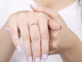 0.15 Carat (ctw) 14K White Gold Round Cut Diamond Ladies Bridal Anniversary Wedding Band Stackable Swirl Ring