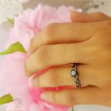 0.65 Carat (ctw) Black Rhodium Plated 10K White Gold Round Black & White Diamond Ladies Crossover Swirl Bridal Engagement Ring