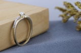0.33 Carat (ctw) 18K Yellow Gold Round Cut Diamond Ladies Bridal Wave Promise Engagement Ring 1/3 CT