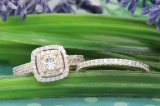 0.95 Carat (ctw) 18K Yellow Gold Princess & Round White Diamond Ladies Halo Style Bridal Engagement Ring Matching Band Set 1 CT