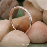 1.6 mm Round Ladies Plain Polished Shiny Edged Traditional Fit Gold Band 10K White Gold