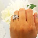 1.25 Carat (Ctw) 10K White Gold Round Cut Diamond Ladies Twisted Bridal Engagement Ring With Matching Band Set 1 1/2 CT