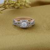 1.80 Carat (ctw) 10K Rose Gold Round Cut Cubic Zirconia CZ Bridal Halo Engagement Ring Set
