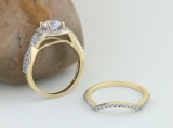 2.55 Carat (Ctw) 10K Yellow Gold Round Cut Cubic Zirconia Ladies Halo Engagement Ring Set 2 1/2 CT