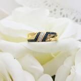 0.20 Carat (ctw) 10K Yellow Gold Round Blue & White Diamond Men's Anniversary Wedding Band 1/5 CT