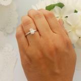 IGI CERTIFIED 1.02 Carat (Ctw) 14K White Gold Oval White Diamond Ladies Engagement Solitaire Ring